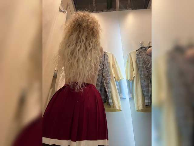 Janchi- — Present From Me On Valentines Day -15% on Tip MenuPm only for tokens@remain remain for Blowjob in The Fitting RoomThe most trembling sensations from vibrations - 55, 111, 222, 444 Favorite 100, 777