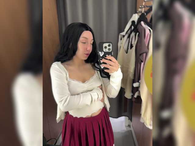 le modèle JJane- est en webcam porno dans un show sur le site bongacams, il possède les tags suivants: White/Caucasian,Blonde,Trimmed