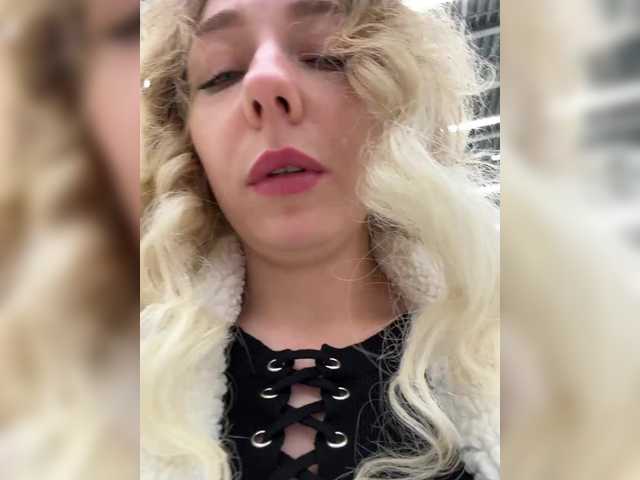 Janchi-'s BongaCams show and profile