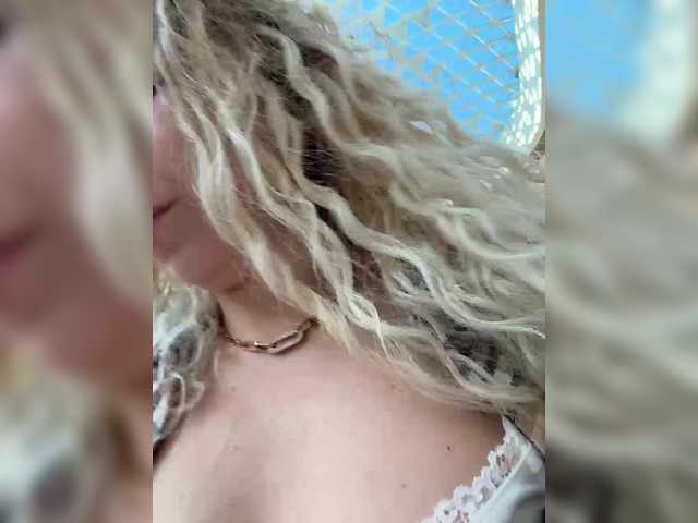 Janchi-'s BongaCams show and profile