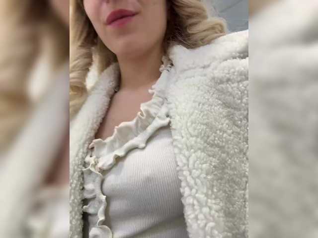 Janchi-'s BongaCams show and profile