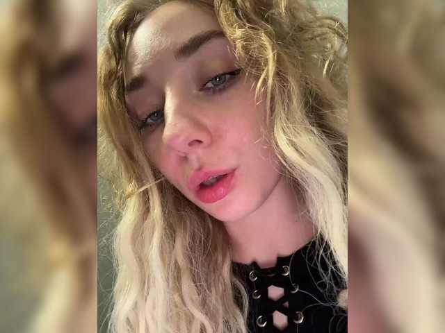 CHERRY-LADY- preview