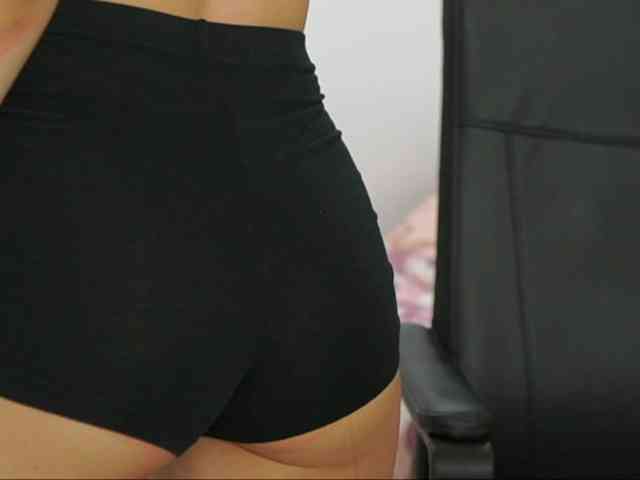 EvelynCage webcam