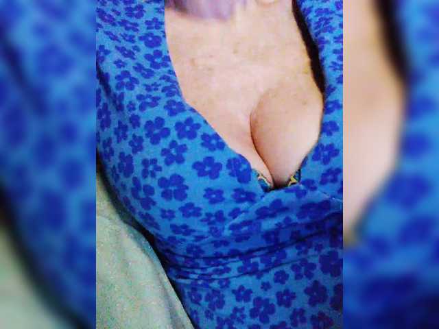 Isabel-LM's BongaCams show and profile