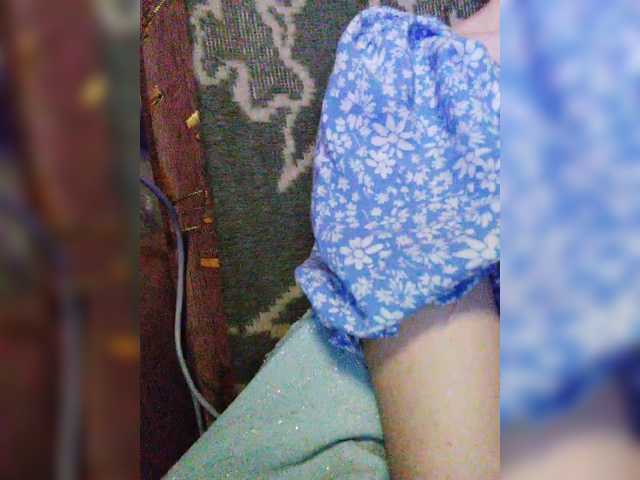 TPAXATb-B-MENU, une amatrice française avec qui discuter et avoir du sexe