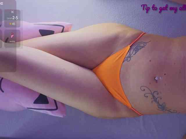 Sweetkitten105 webcam