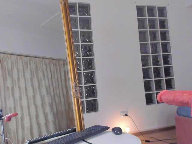 JassyeJoy's BongaCams show and profile