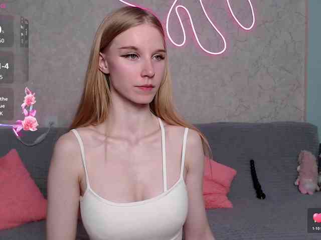 cutieblondegirl webcam