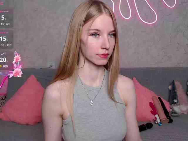 cutieblondegirl webcam