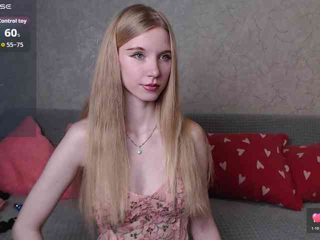 cutieblondegirl webcam