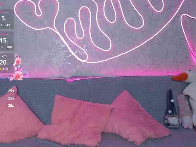 cutieblondegirl webcam