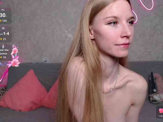 cutieblondegirl webcam