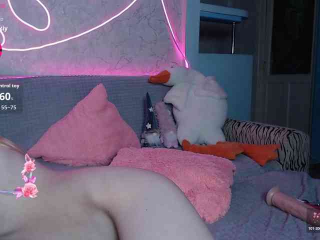 cutieblondegirl webcam