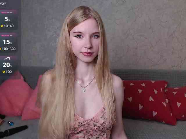 cutieblondegirl webcam