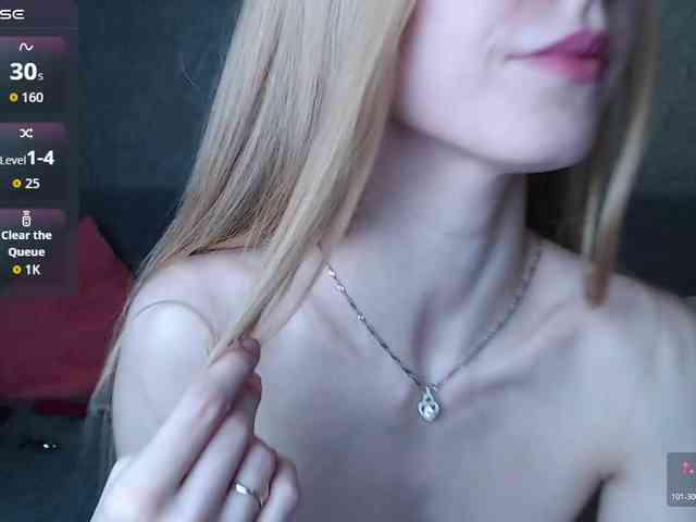 cutieblondegirl webcam