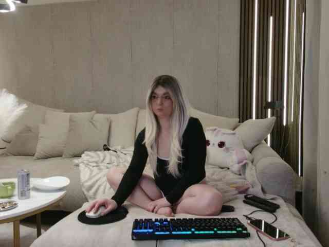 SarahAnn_Official webcam