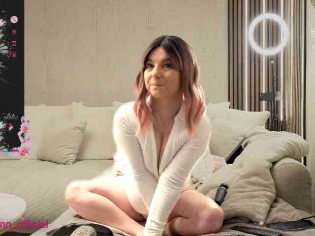 SarahAnn_Official webcam