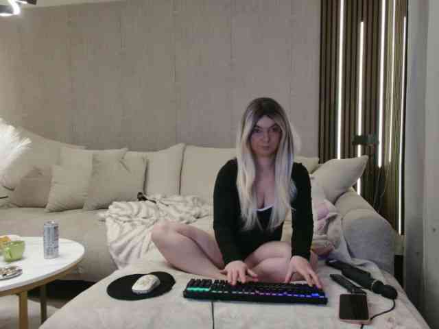 SarahAnn_Official webcam