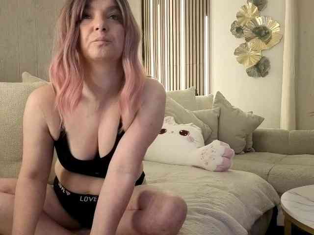 SarahAnn_Official webcam