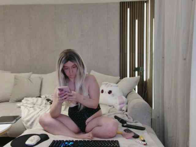 SarahAnn_Official webcam