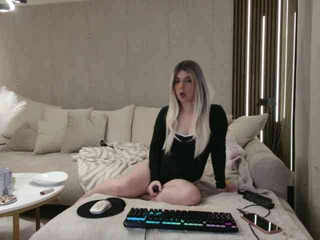 SarahAnn_Official webcam