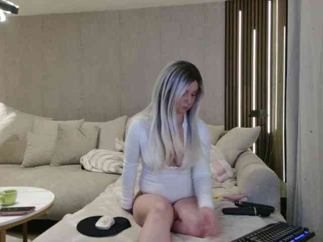 SarahAnn_Official webcam