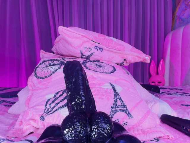 hanks-star's BongaCams show and profile