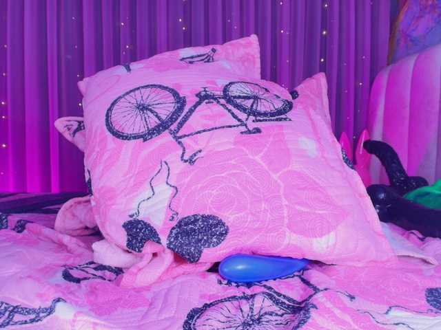 hanks-star's BongaCams show and profile