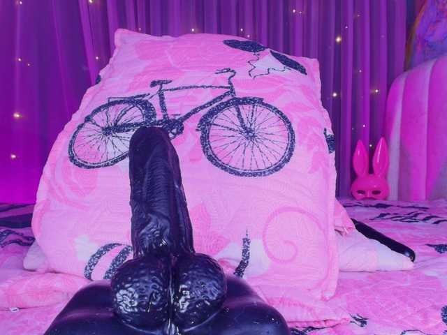 hanks-star's BongaCams show and profile