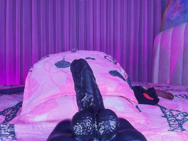 hanks-star's BongaCams show and profile