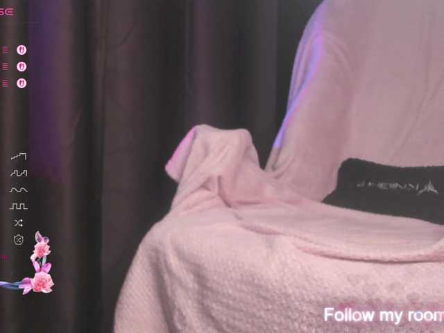 LeenyLipss from BongaCams is Freechat