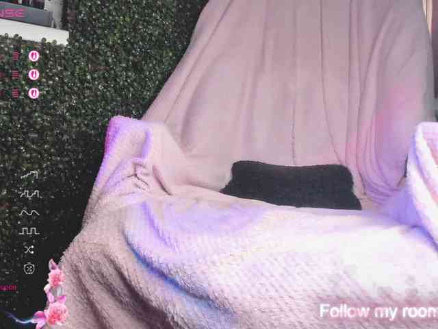 LeenyLipss LeenyLipss