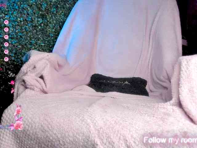 LeenyLipss LeenyLipss