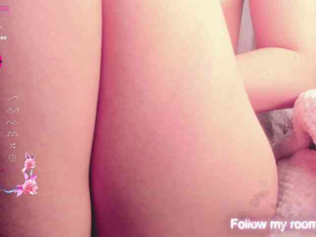 LeenyLipss LeenyLipss