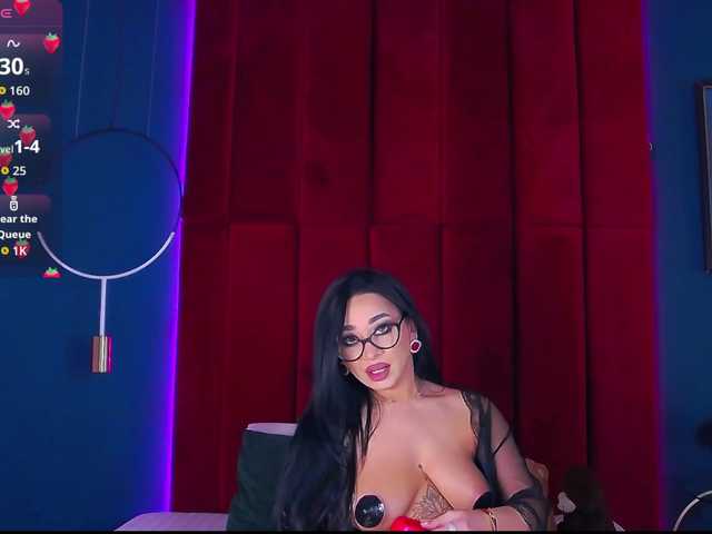 madylux's BongaCams show and profile