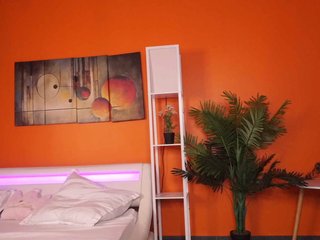 LovingBlondie Porn Show