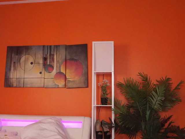 LovingBlondie's BongaCams show and profile