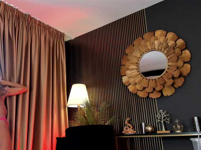 LovingBlondie's BongaCams show and profile