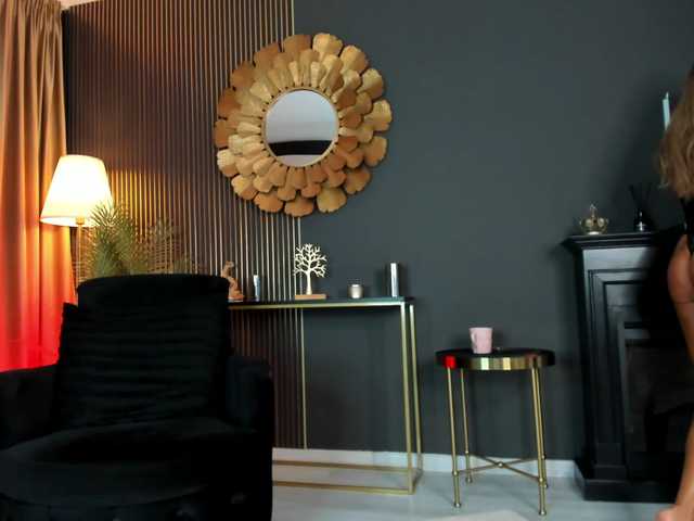 LovingBlondie's BongaCams show and profile