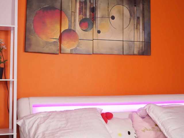 LovingBlondie's BongaCams show and profile