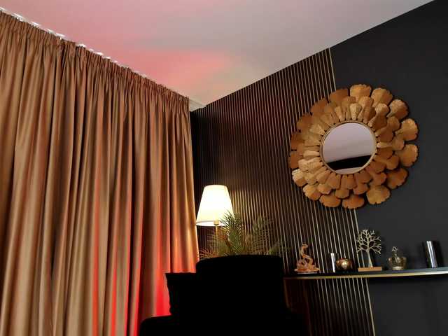 LovingBlondie's BongaCams show and profile