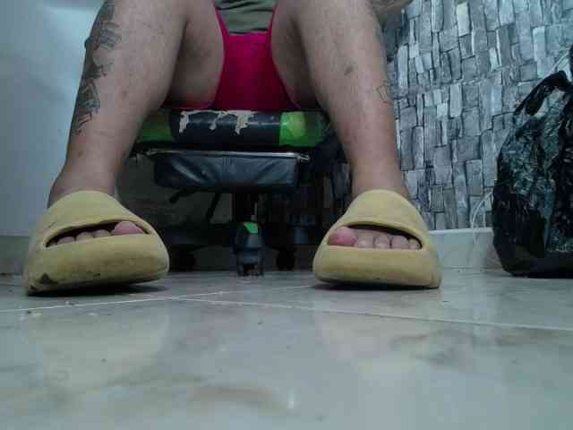 srfindomfeet Live Webcam on BongaCams
