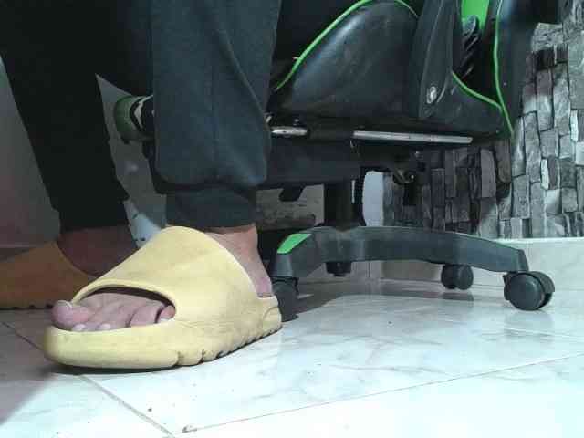 srfindomfeet srfindomfeet