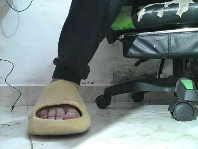 srfindomfeet srfindomfeet