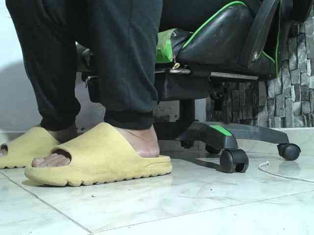 srfindomfeet srfindomfeet