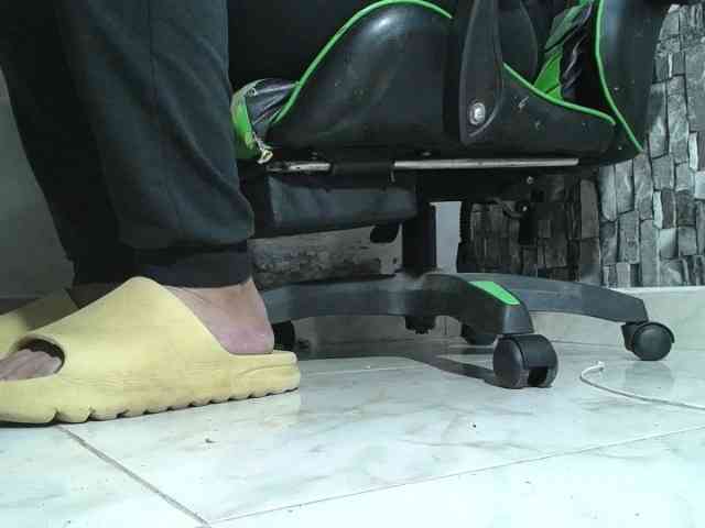 srfindomfeet srfindomfeet