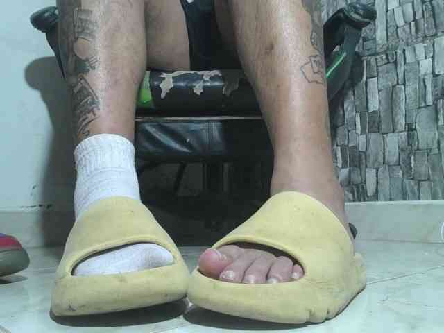 srfindomfeet srfindomfeet