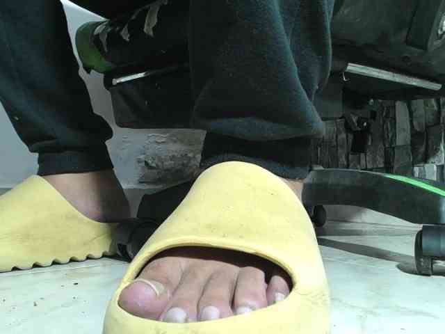 srfindomfeet srfindomfeet