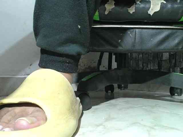 srfindomfeet srfindomfeet