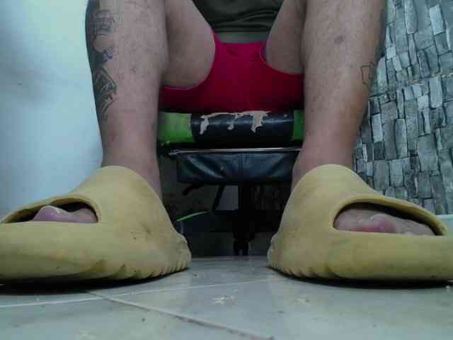 srfindomfeet Live Webcam on BongaCams